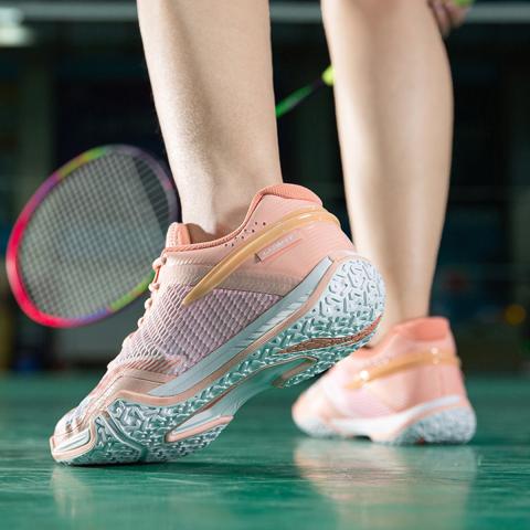 李宁 运动鞋女子时尚透气回弹贴地飞行LITE女羽毛球训练比赛鞋女 图片 3