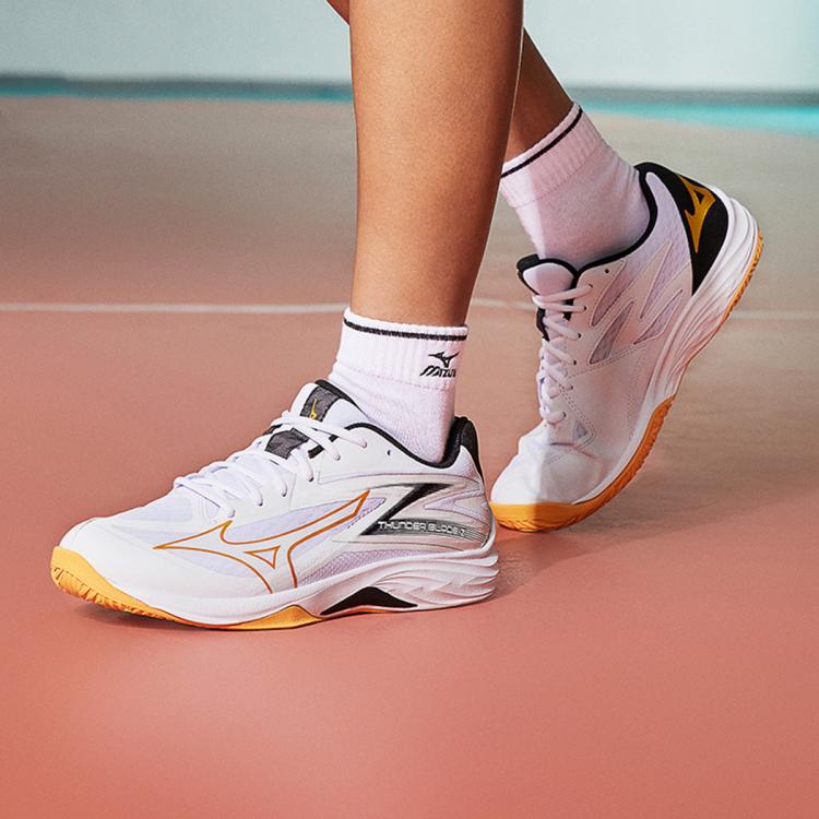 Mizuno 男女排球鞋防滑抓地轻量运动鞋thunder Blade Z In White