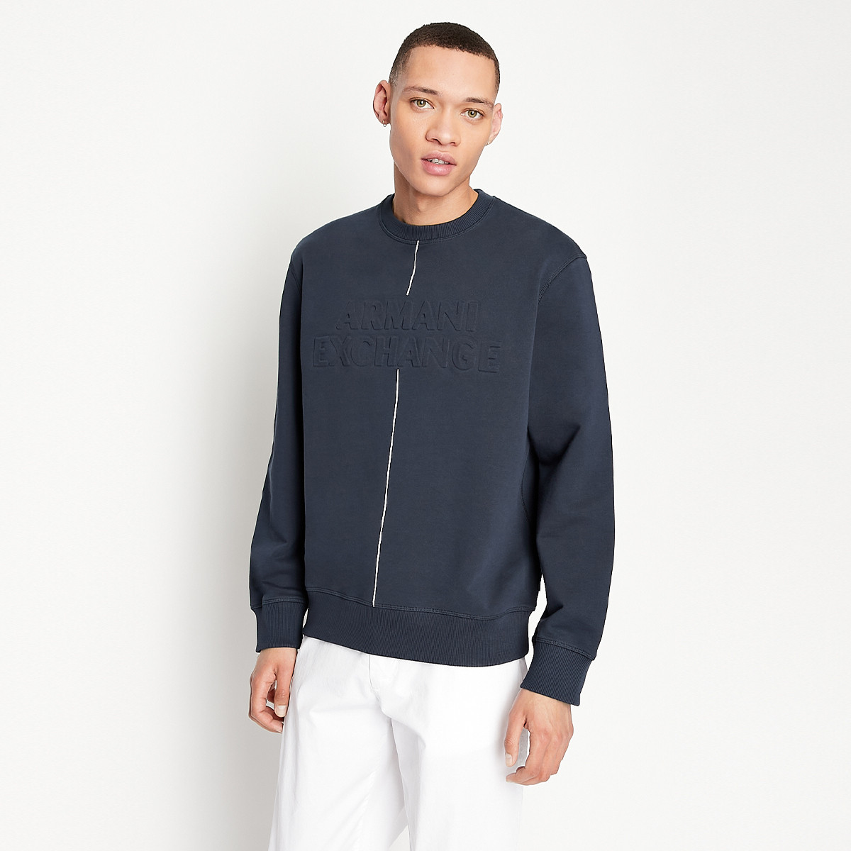 22年春夏新品阿玛尼胸前logo男士时尚简约休闲百搭卫衣