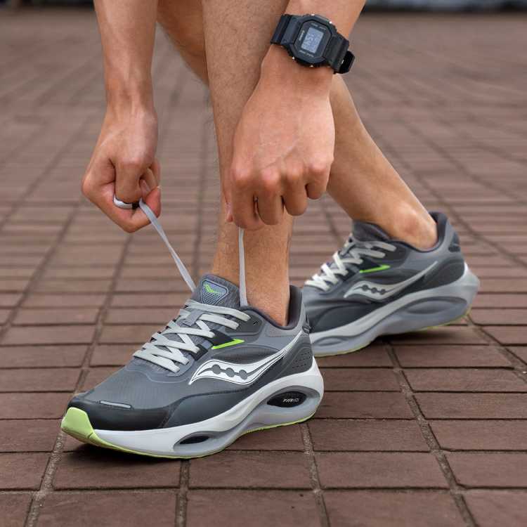 VԱSaucony  3пרҵѵܲЬ379Ԫ