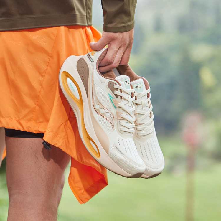 saucony ���������3�����¿�רҵ�˶�����ѵ�����ż��ճ���������ܲ�Ь 328Ԫ