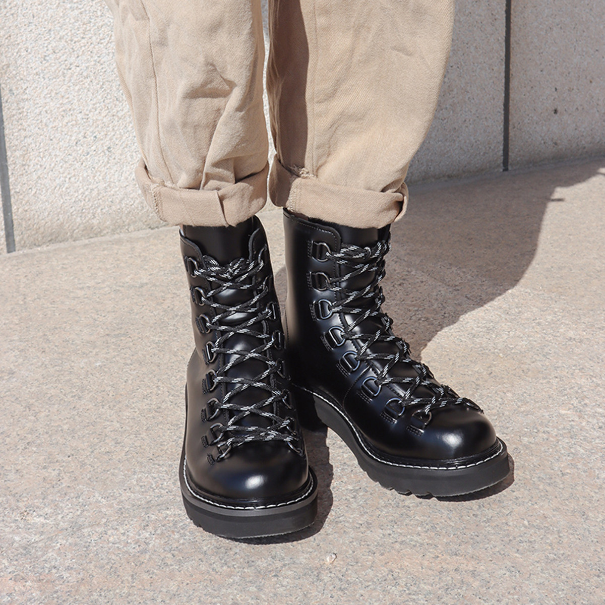 2021新款限量 赛博朋克风机车靴圆头马丁靴女旗舰店