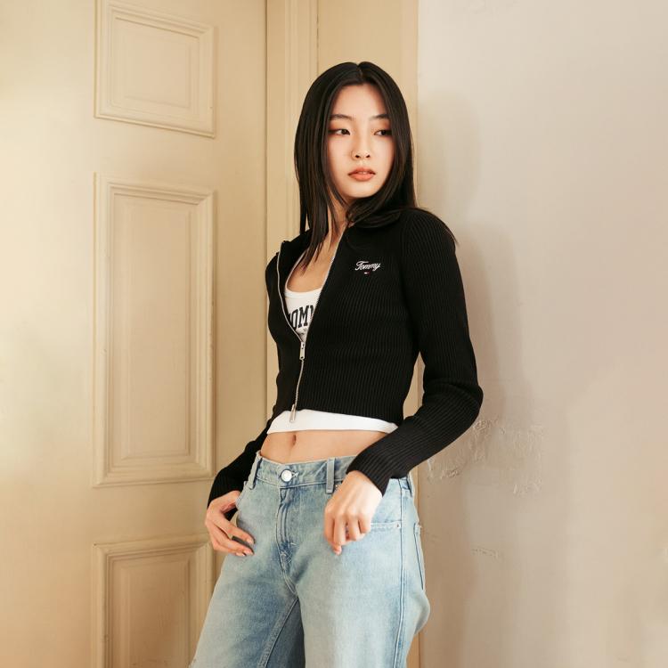 Tommy Hilfiger Tommy Jeans新款秋冬女翻领肌理感长袖针织开衫外套19372 In Black