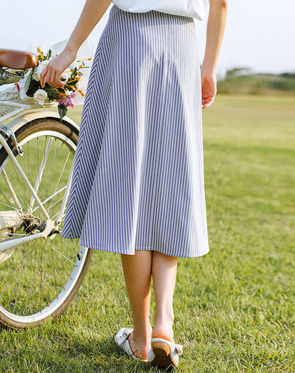 女装通勤复古文艺微弹竖条纹纽扣文艺条纹自然腰开襟半身裙a字裙中