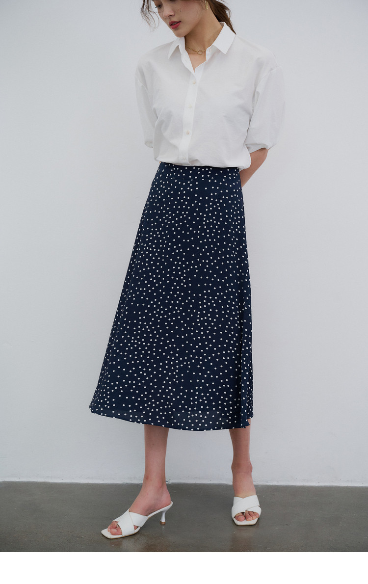 法式赫本风波点半身裙 jing典回归垂顺显瘦蓝色小波点半裙