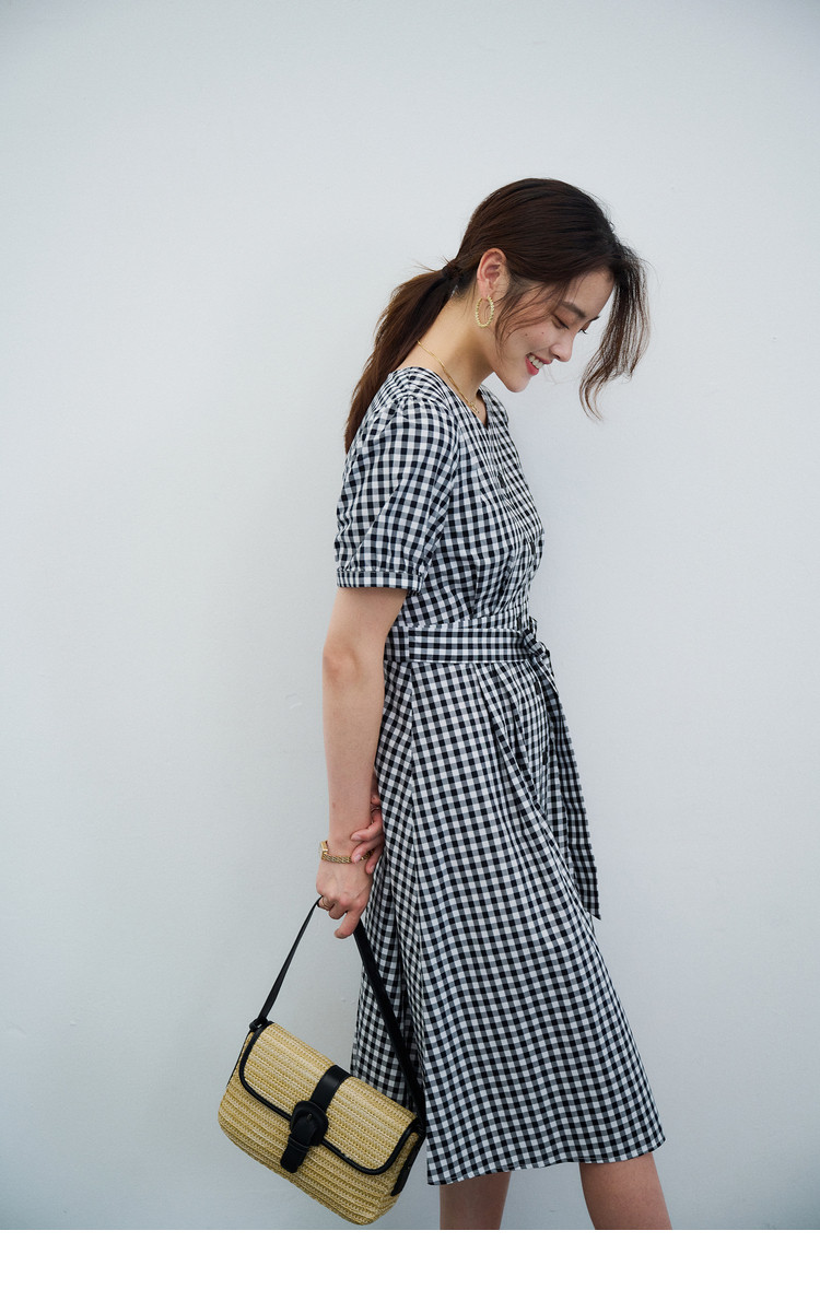 浪漫法式风黑白格子连衣裙显瘦泡泡袖v领连衣裙纯棉连身裙