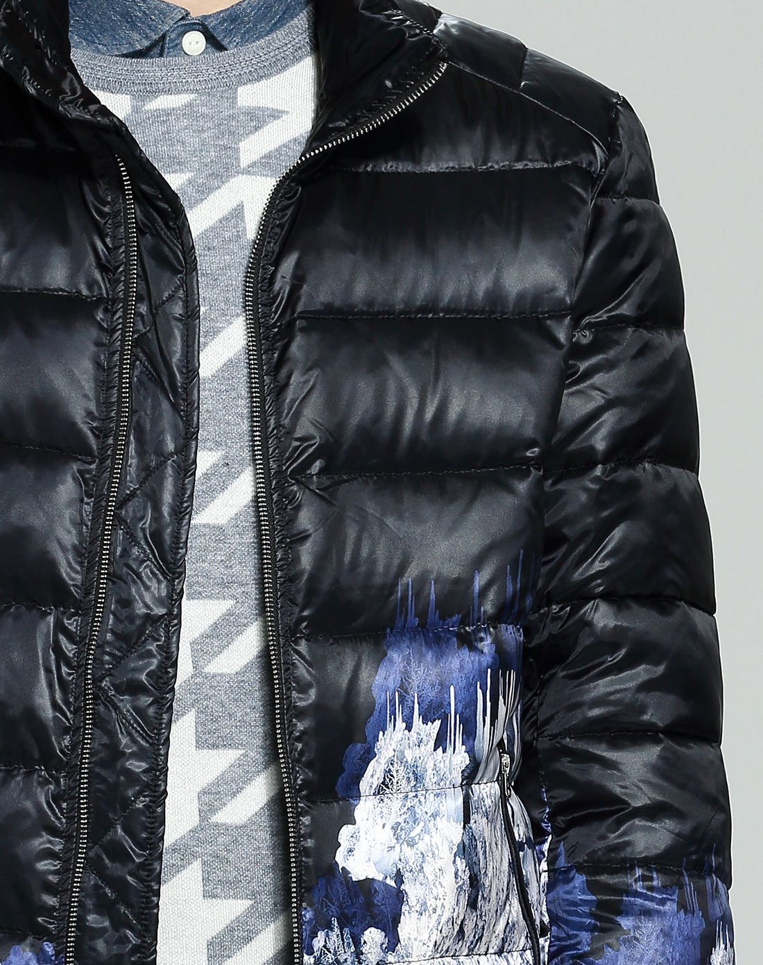 马克华菲冰雪印花立领修身短款羽绒服7154157136099_唯品会