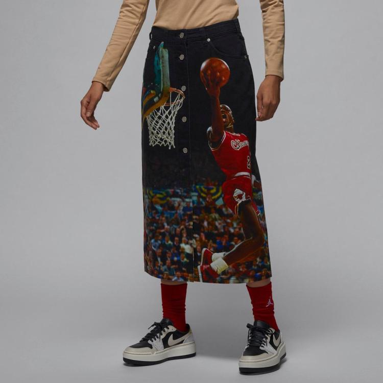 Jordan Women's Air  Printed Skirt In Black