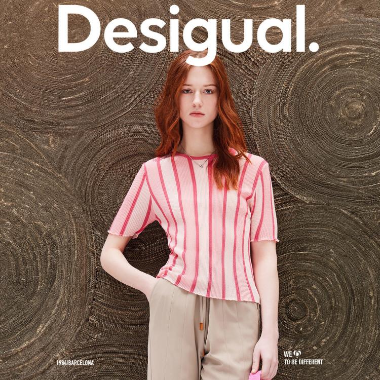 Desigual 【西班牙时尚奢品】微弹显瘦条纹刺绣圆领修身短款短袖女式针织衫 In Pink