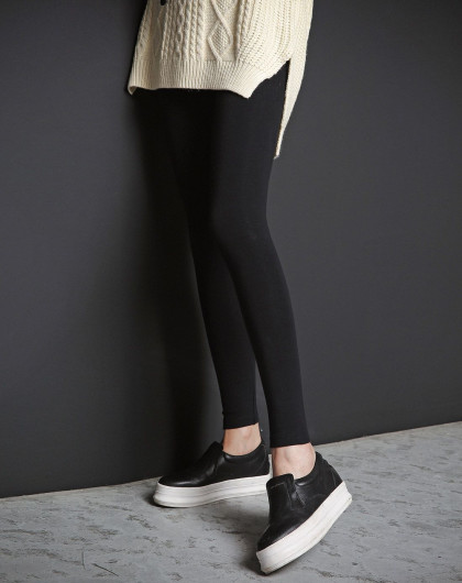 黑色 修身显瘦高弹小脚打底裤