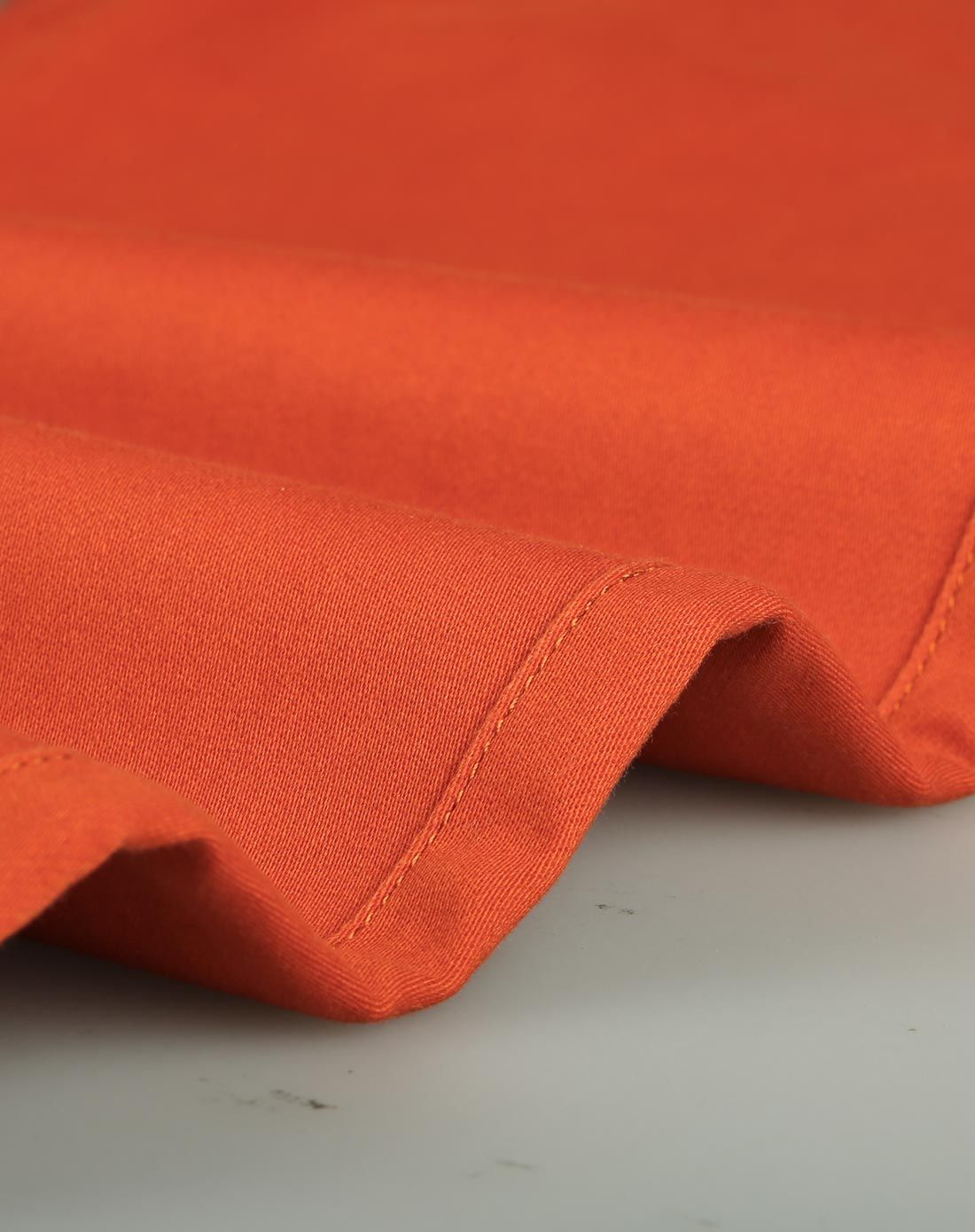 赤橙色微弹休闲长裤