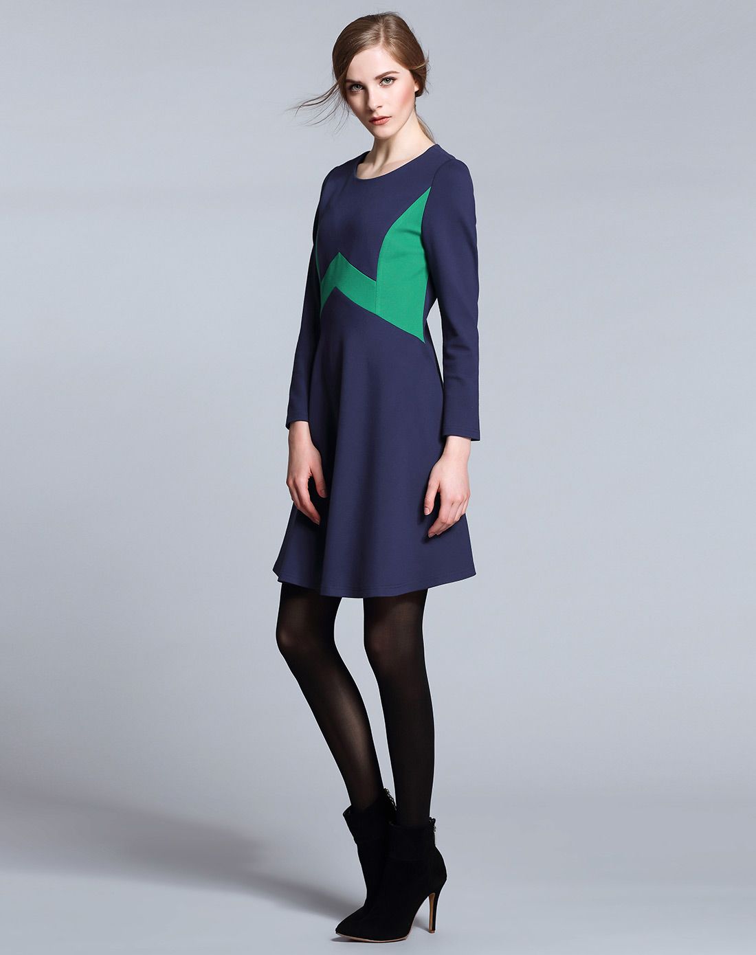 普兰色优雅舒适高腰长袖连衣裙