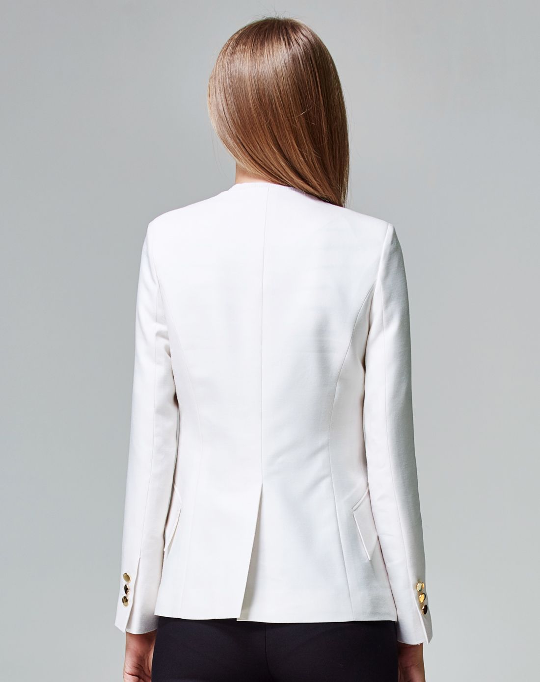 米白色简美知性西装外套