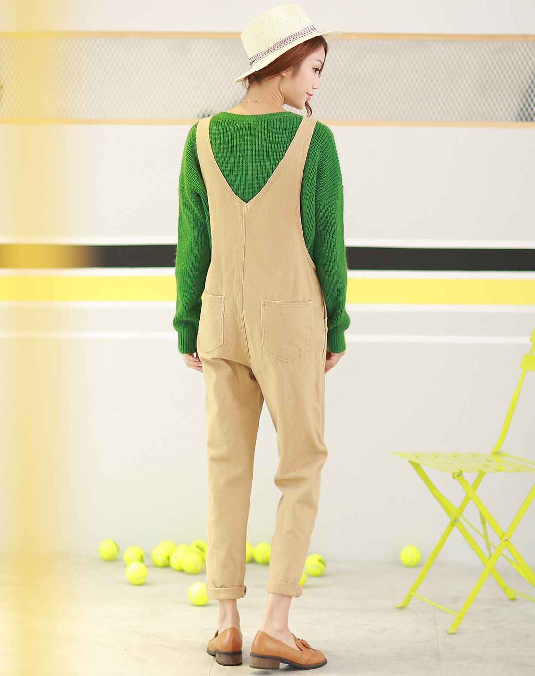 女款卡其色街头潮人背带裤