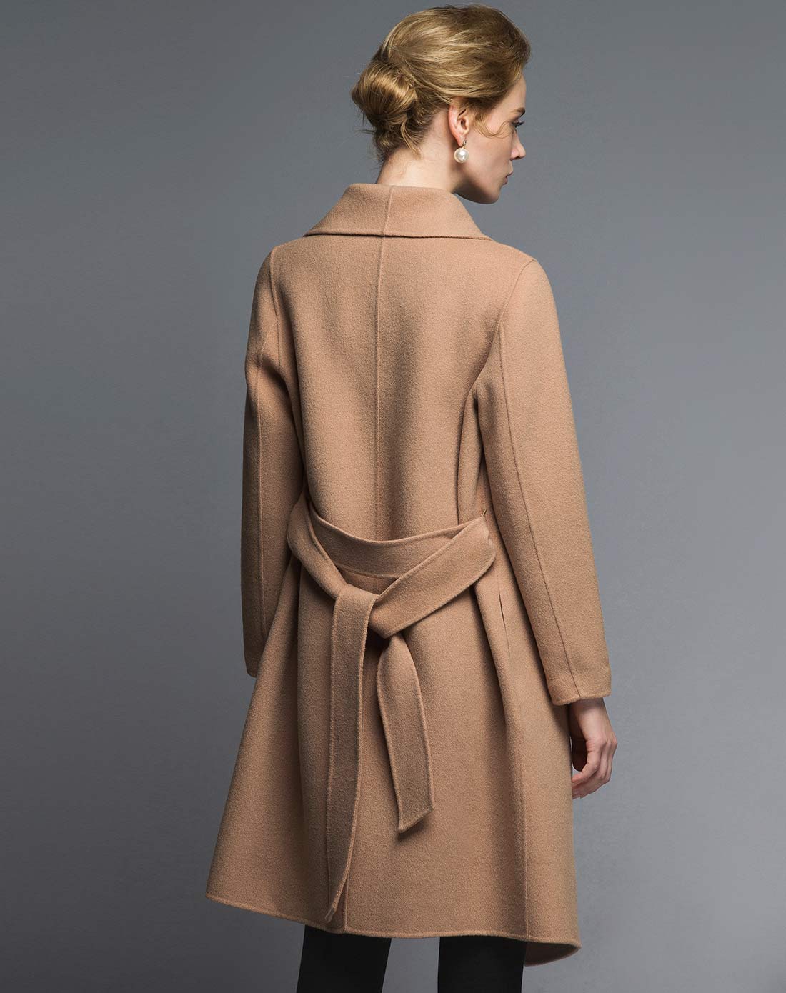 米驼色小v领双面呢长袖中长大衣