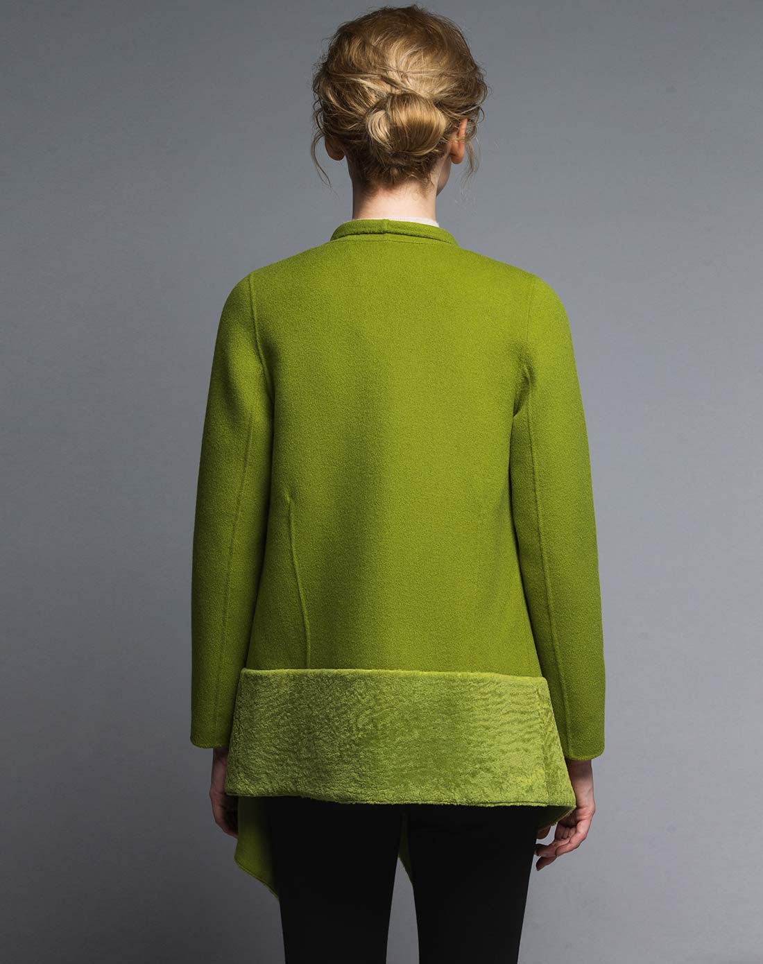 秋香绿大v领绵羊皮拼接双面呢大衣