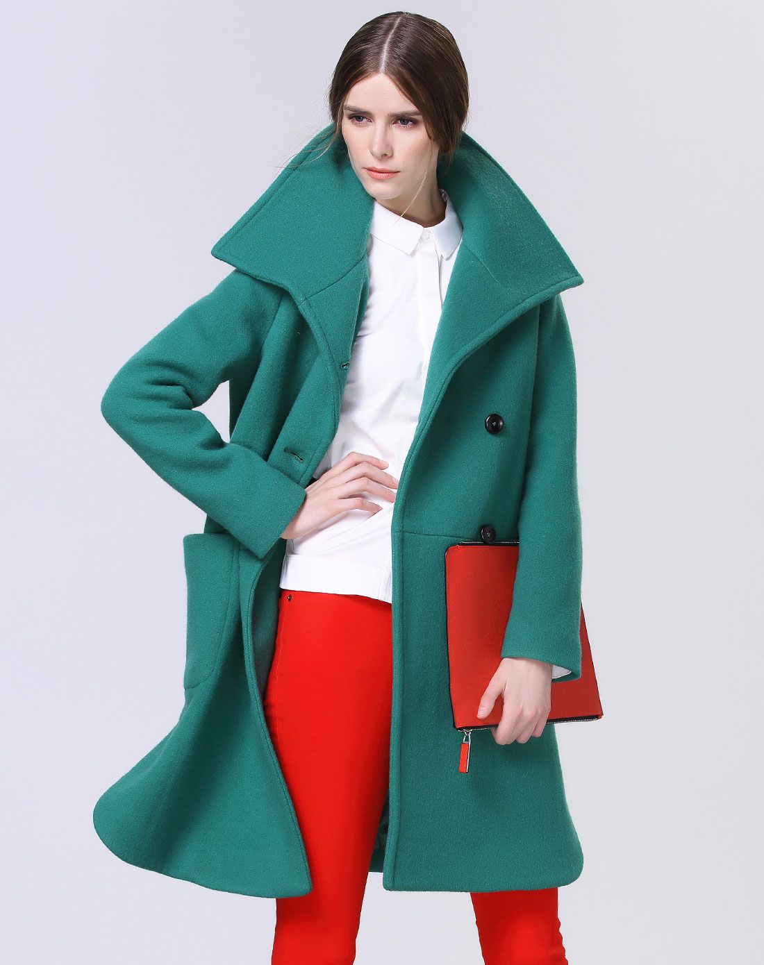孔雀绿大翻领长袖双排扣毛呢大衣