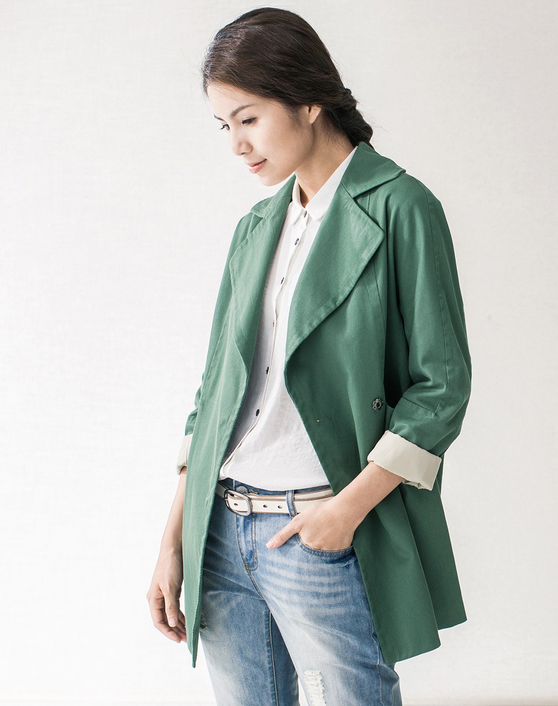 豆绿色棉质简约百搭风衣