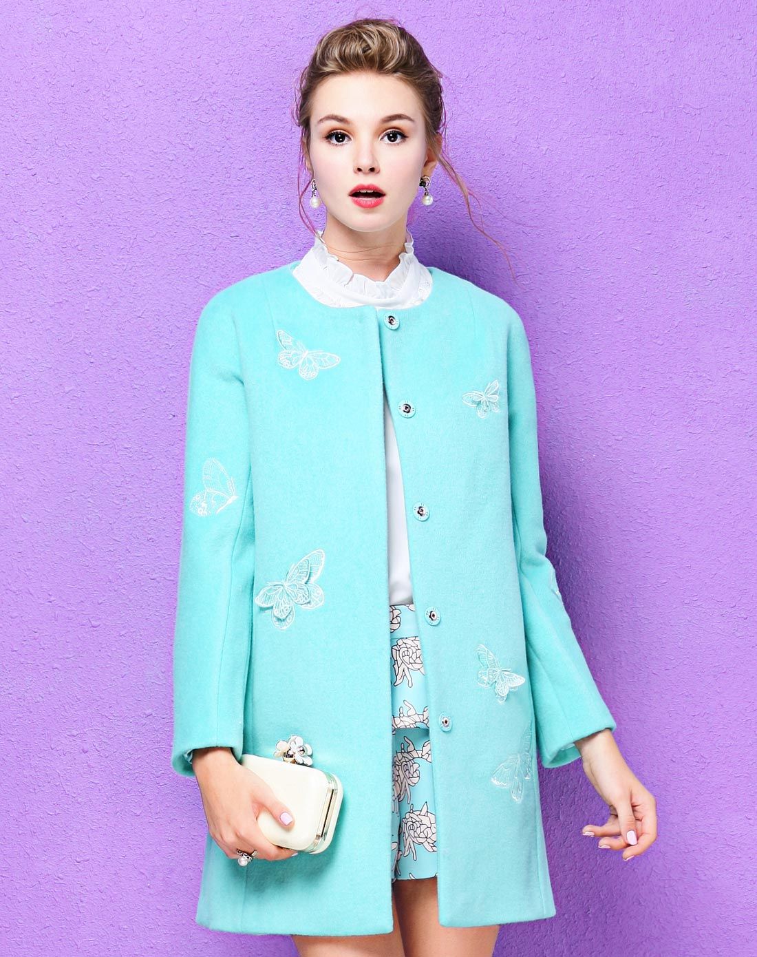 青色刺绣茧型中长款毛呢外套