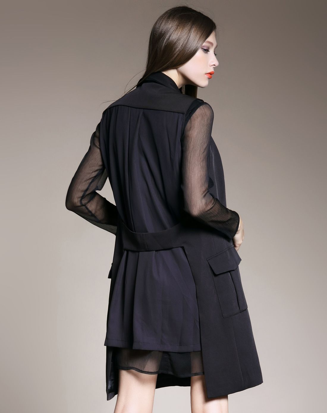 女款黑色气质百搭无袖风衣