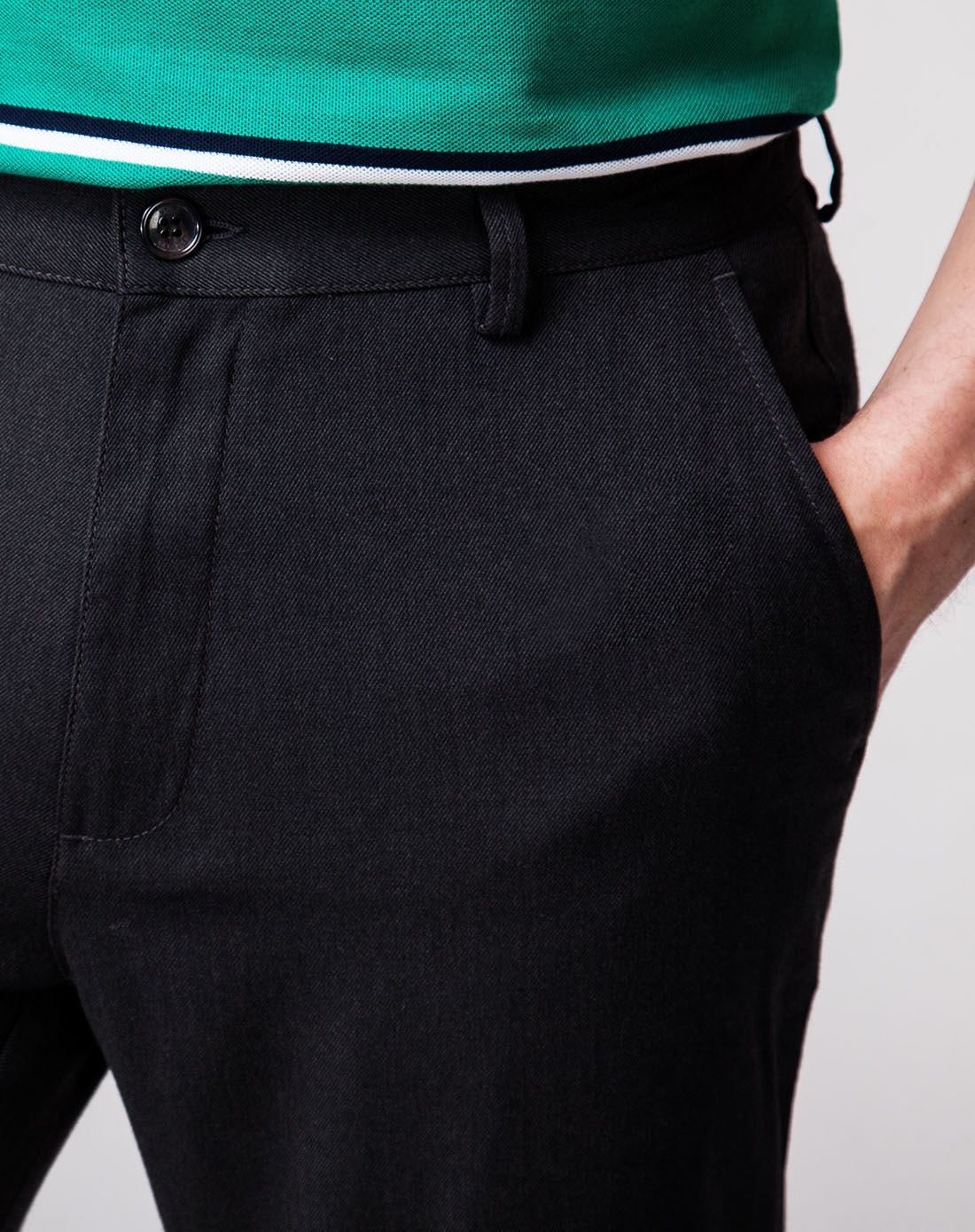 黑色经典斜插袋休闲长裤