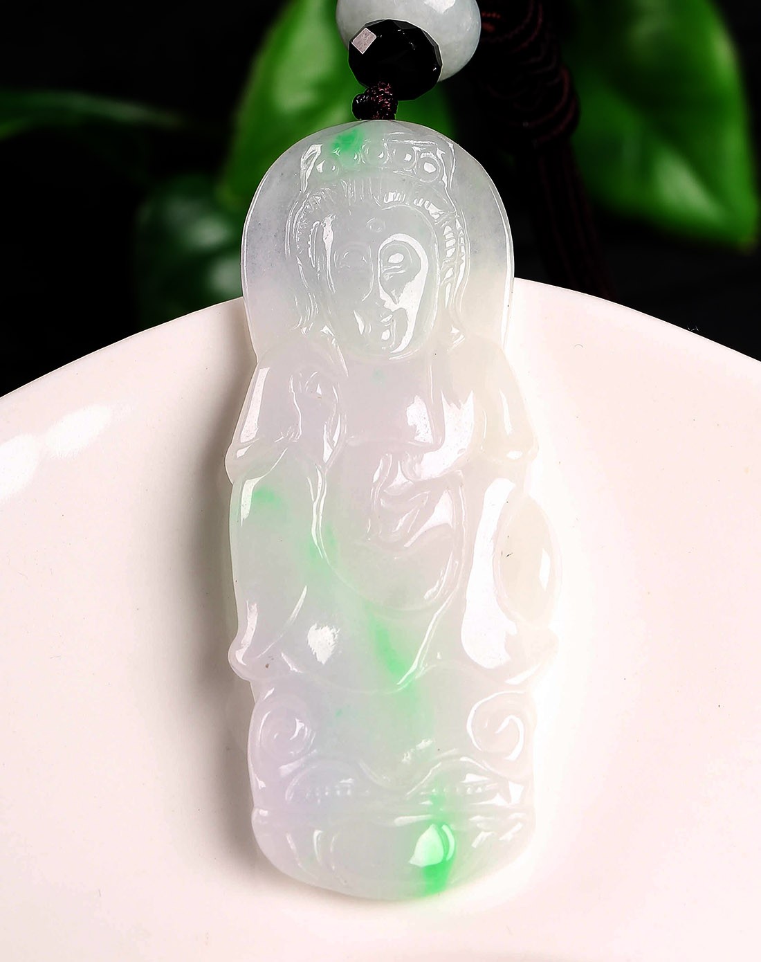 白底青竖款小观音a货翡翠挂件(附证书)