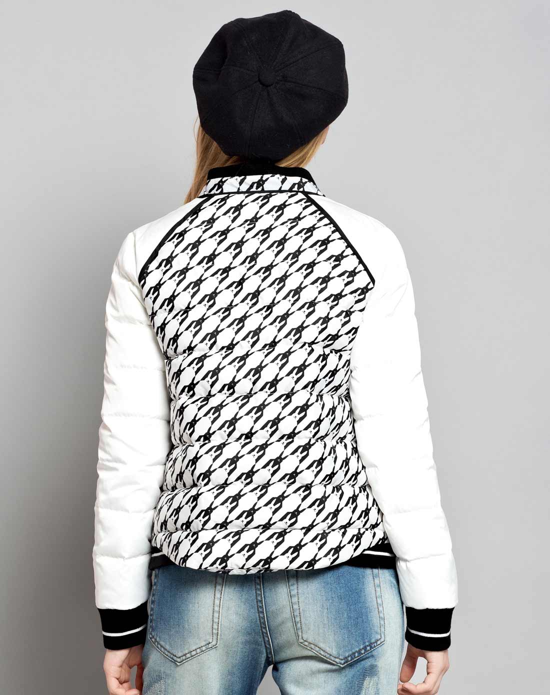 黑白灰千鸟格插肩袖羽绒服