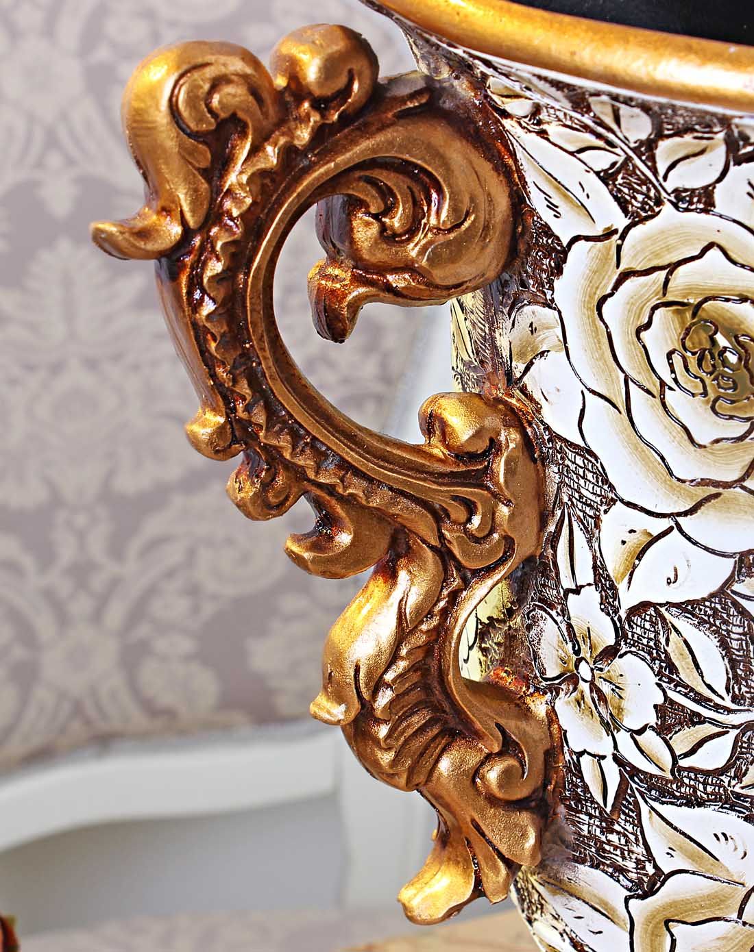 欧式复古浮雕花瓶