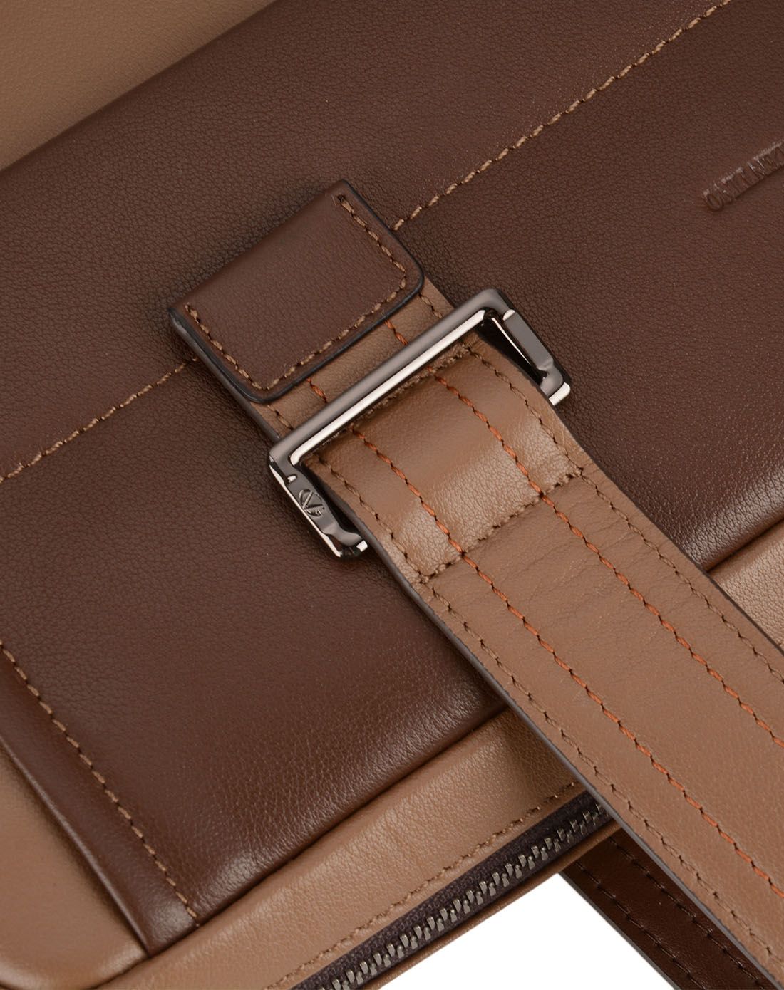 男款卡其色牛皮革商务公文包