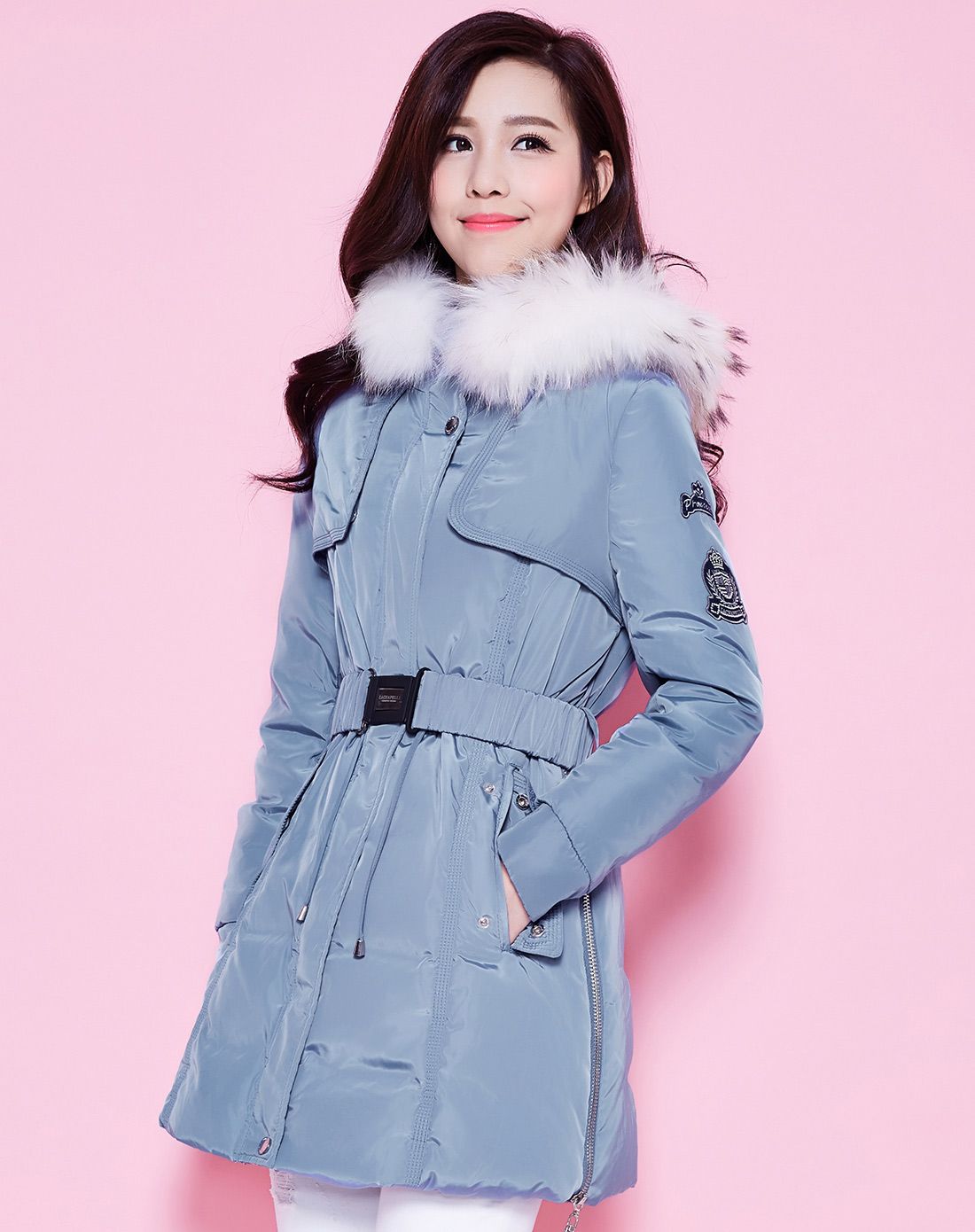 la chapelle 灰蓝高街潮范羽绒服