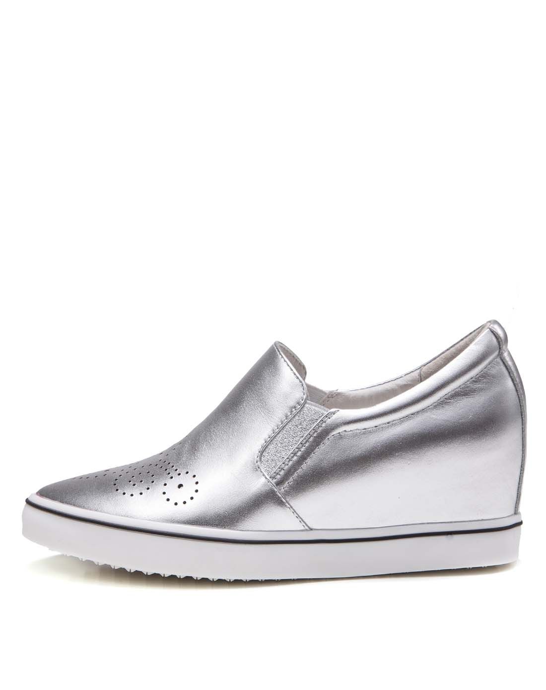 16年新款银色牛皮中跟深口单鞋