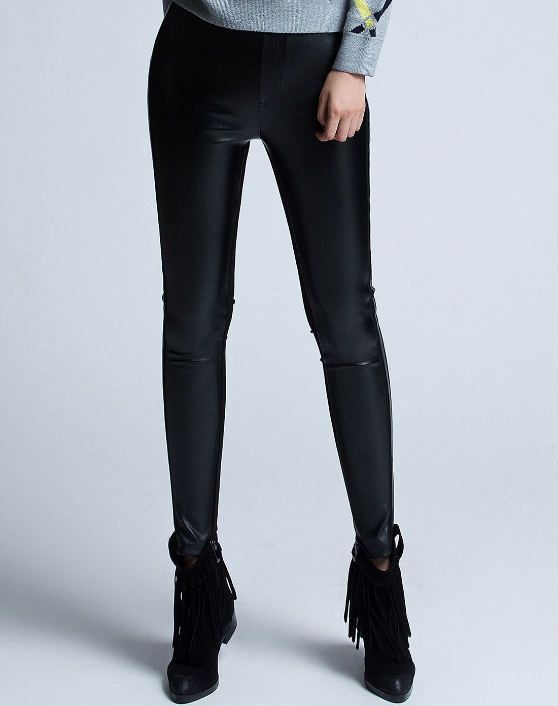 黑色时尚显瘦百搭打底皮裤